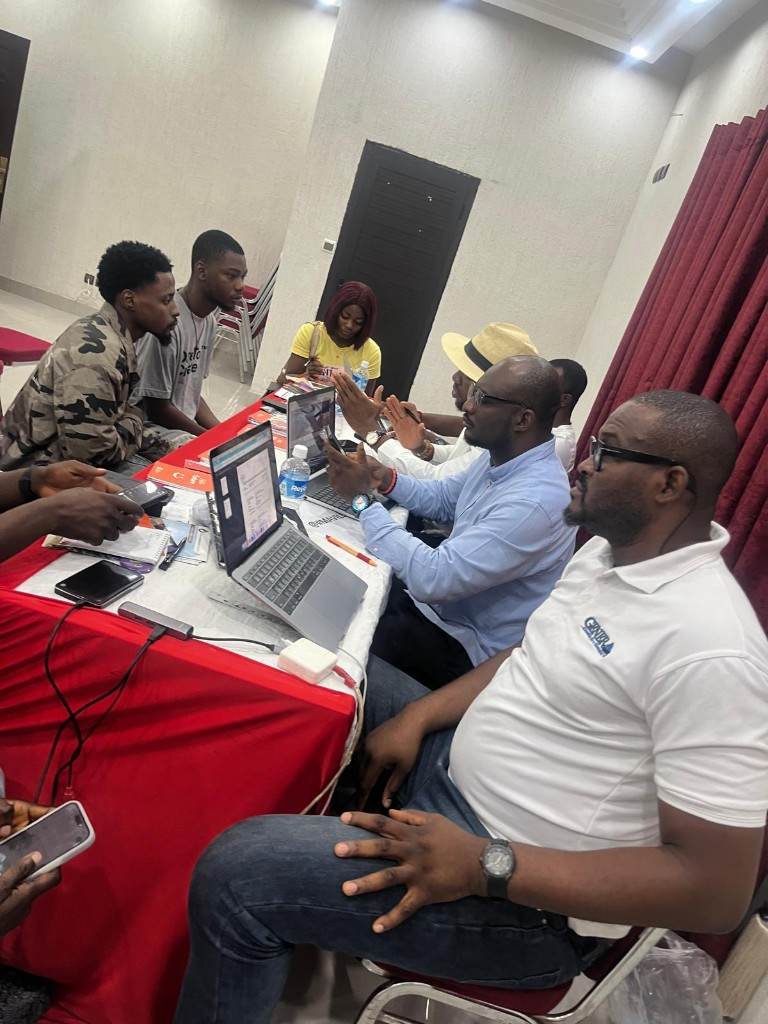 A working discussion during a Genef Consults workshop.