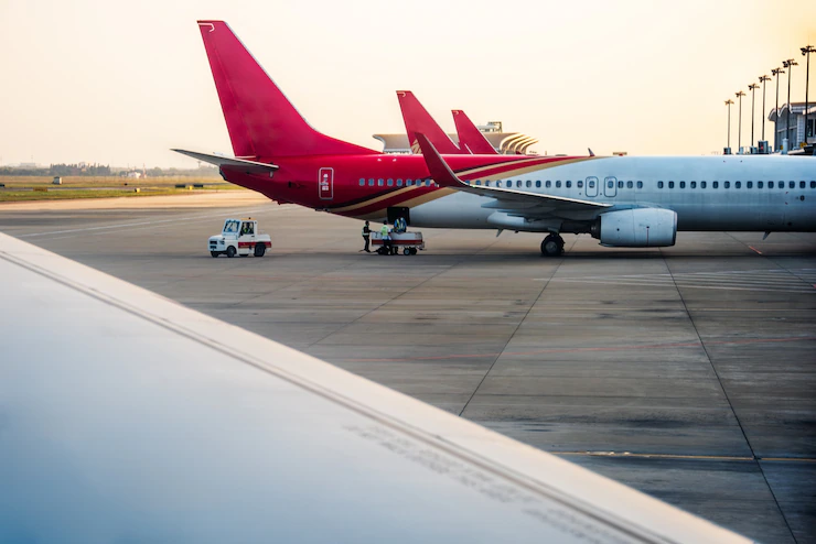 planes-runway_1359-369